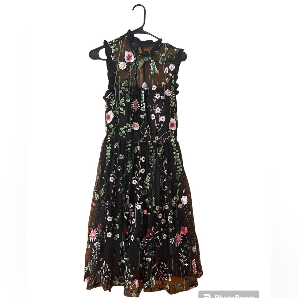 Adorable embroidered flower dress